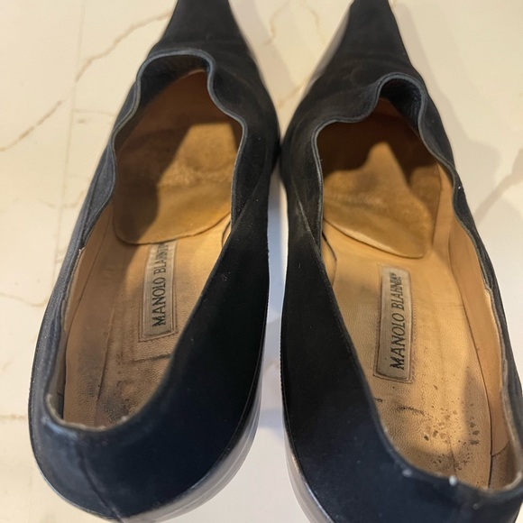 Manolo Blahnik Booties. Black leather and suede. - Picture 4 of 9